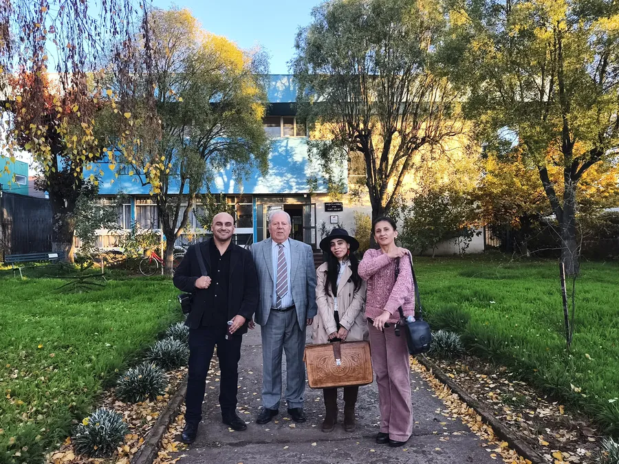 Equipo de la revista en Victoria